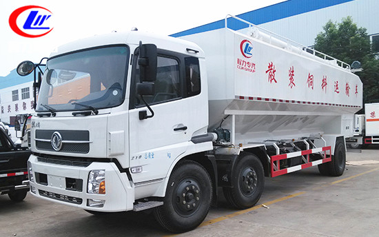 30立方東風(fēng)天錦小三軸<a href=http://www.maosuijiuye.cn/siliaoche/ target=_blank class=infotextkey>飼料車</a>