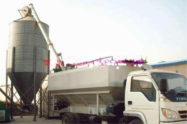 天錦散裝<a href=http://www.maosuijiuye.cn/siliaoche/ target=_blank class=infotextkey>飼料車</a>是如何完成卸料？