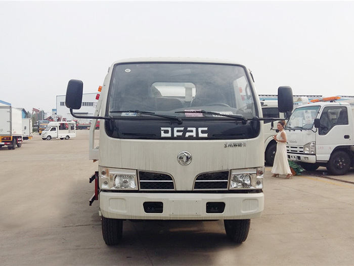 東風(fēng)多利卡藍(lán)牌一拖二平板清障車(chē)圖片4